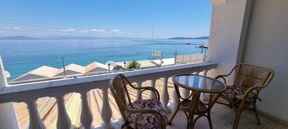 Ionian Mare Aparthotel Agios Ioannis Peristeron  Luaran gambar
